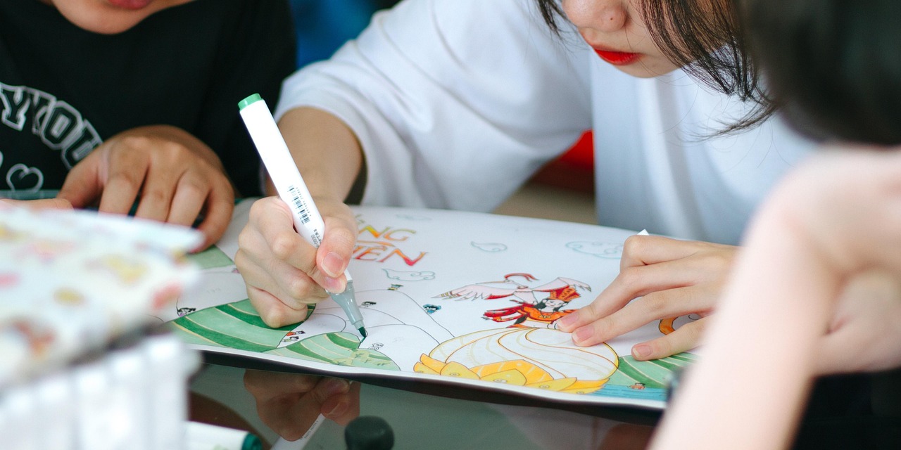 Coloriage Dragon Ball Z Sangoku super Saiyan 100 : un outil pédagogique pour les artistes en herbe